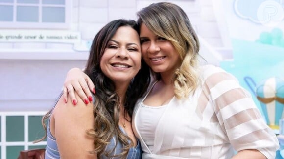 Desabafo da mãe de Marília Mendonça, Ruth Moreira, aconteceu após vir à tona a notícia de que a roupa utilizada pela cantora no dia do acidente foi entregue à família
