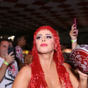 Viviane Araujo, grávida do 1º filho, prestigiou ensaio do Salgueiro em 19 de fevereiro de 2022