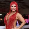 Viviane Araujo exibe look para ensaio de carnaval