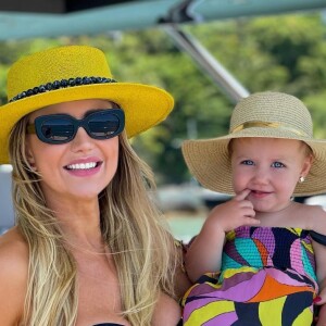 Ana Paula Siebert disse que tem seus momentos com Vicky ao longo do dia