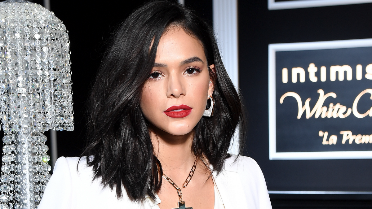 Bruna Marquezine será protagonista de filme de super-herói da DC