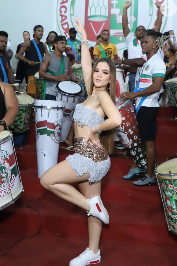 Carnaval 2022: Mel Maia, que compareceu ao ensaio da Grande Rio, também deve desfilar pela escola em abril