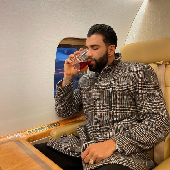 Gusttavo Lima acredita que é impossível ele ser pai da adolescente: 'São coisas que não tem nexo'