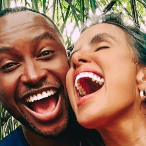 Carol Peixinho preparou mais uma homenagem para o aniversário do namorado, Thiaguinho, que completa 39 anos hoje (11)