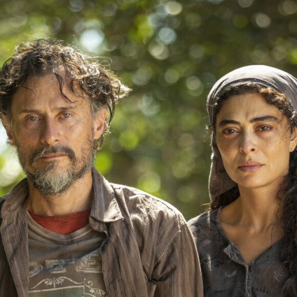 Juma (Alanis Guillen) é filha de Gil (Enrique Diaz) e Maria (Juliana Paes) na novela 'Pantanal'