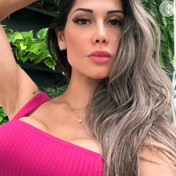 Maíra Cardi, mulher de Arthur Aguiar, cita o jornalista Felipe Andreoli em relato pessoal sobre machismo