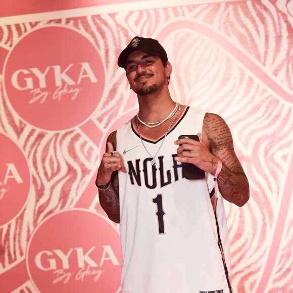 Gabriel Medina tem sido visto em eventos após a separação