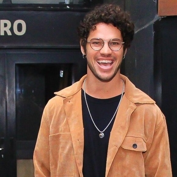 José Loreto mantém uma relação amigável com a ex