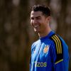 Torcedoras fazem pedido inusitado a Cristiano Ronaldo