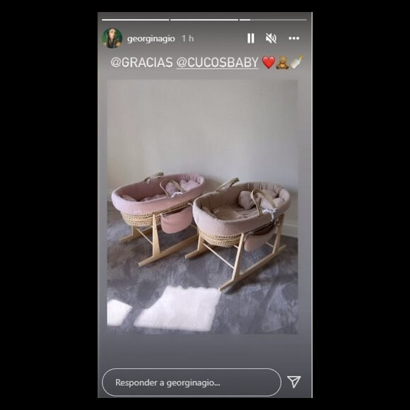 Nas redes sociais, Georgina mostrou detalhes do quarto dos gêmeos