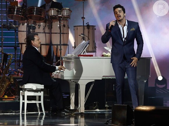 Luan Santana cantou 'Tudo o Que Você Quiser' com o maestro Eduardo Lages