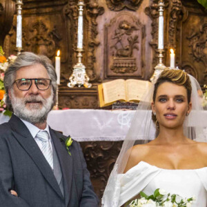 Vestido de casamento de Madeleine (Bruna Linzmeyer) na novela 'Pantanal' é do designer Carlos Bacchi