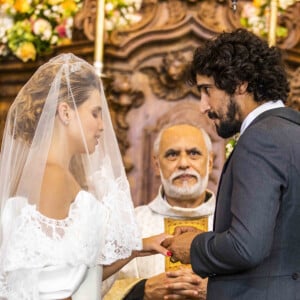 Casamento de Madeleine (Bruna Linzmeyer) e José Leôncio (Renato Góes) na novela 'Pantanal' vai ao ar em 4 de abril de 2022