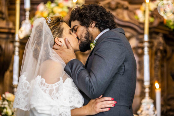 Madeleine (Bruna Linzmeyer) e José Leôncio (Renato Góes) se casam na novela 'Pantanal' no capítulo de 4 a de abril de 2022