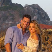 Henri Castelli diz que namorada colombiana pode morar no Brasil: 'Possibilidade'
