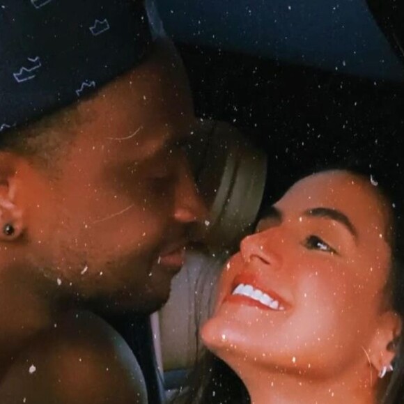 Thiaguinho revelou fotos românticas com Carol Peixinho em uma homenagem de aniversário: 'E hoje é Dia de Carolina! Feliz aniversário, meu amor!'
