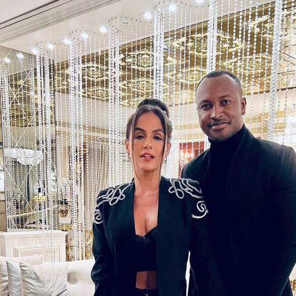 Thiaguinho se declarou para Carol Peixinho no aniversário da ex-'BBB': 'Você ilumina onde passa! E hoje é uma honra ter sua luz iluminando minha vida!'