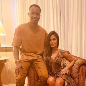 Thiaguinho e Carol Peixinho: 'Eu te amo! Bora viver seu dia!', disse o cantor