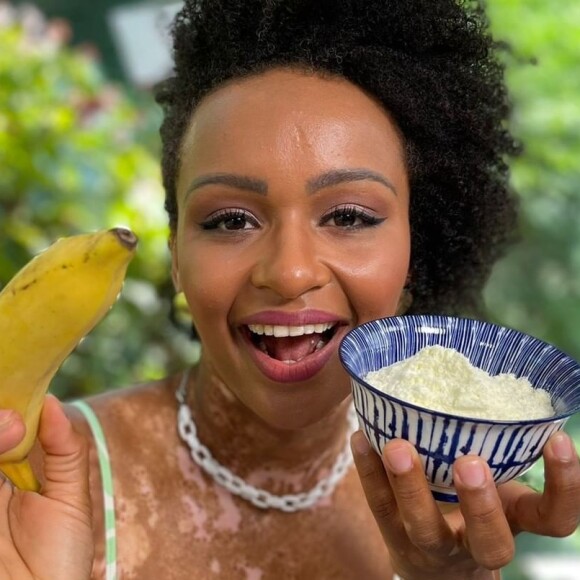 'BBB 22': Natália posou segurando banana e pote de leite em pó após ser eliminada