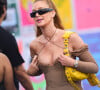 Marina Ruy Barbosa: nude é a apostada da atriz em vários looks, como no vestido usado no Lollapalooza