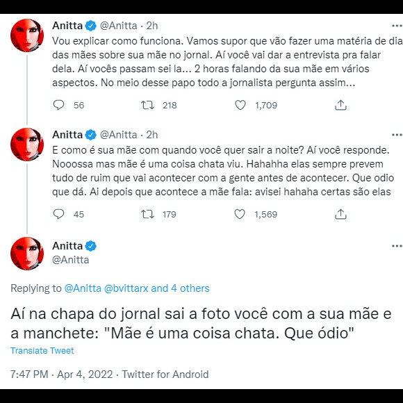 Anitta também contou que iria pedir para trocar a chamada da revista