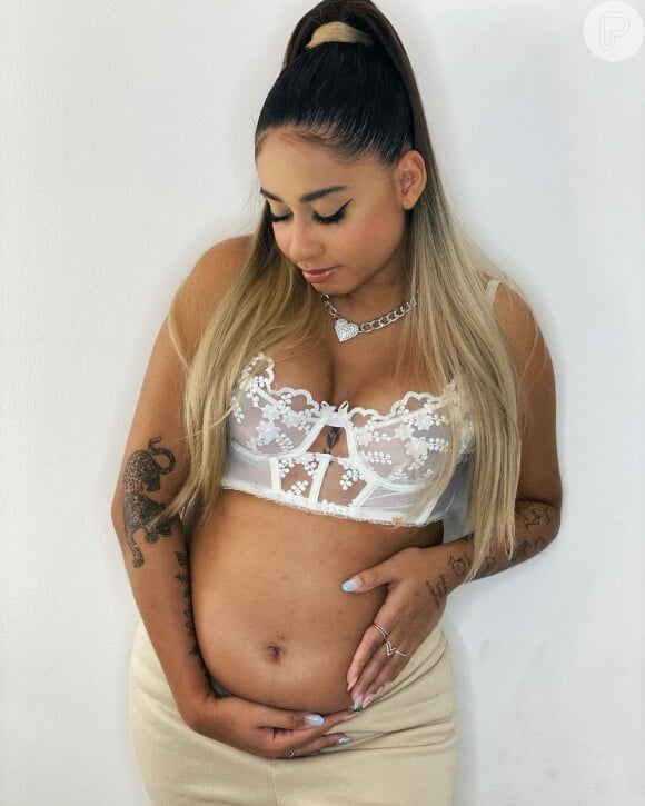 MC Loma está grávida de quatro meses