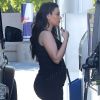 Tia de Kim Kardashian diz que o corpo da socialite está inchando durante a gravidez, em 19 de março de 2013