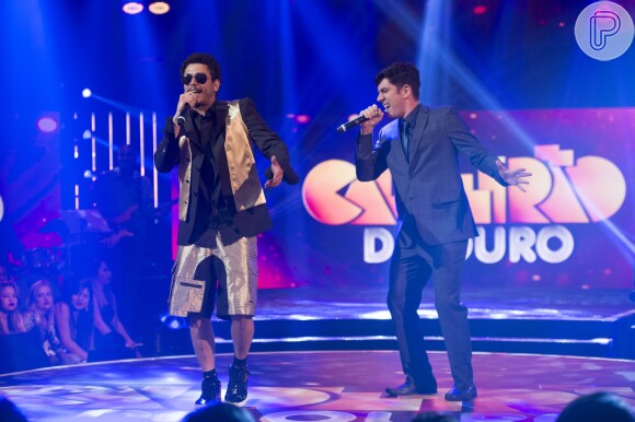Marcelo Adnet e Rafael Queiroga cantaram rap durante gravação do 'Caldeirão do Huck', nesta quarta-feira, 10 de dezembro de 2014