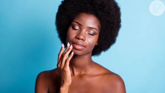 Skincare para a pele negra: confira a seguir produtos essenciais sua rotina de beleza!