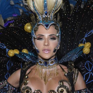 Gabi Martins fez sua estreia no carnaval do Rio