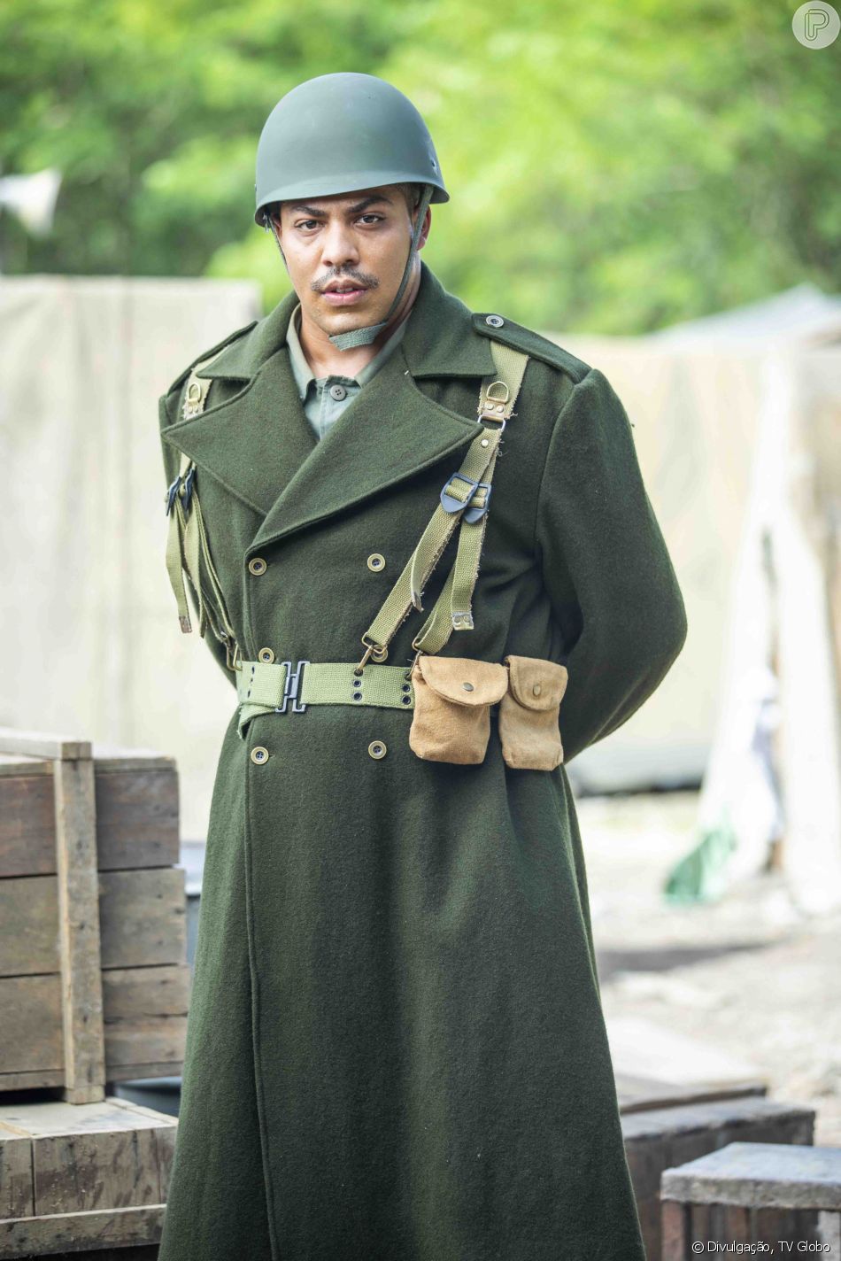 Bento (Matheus Dias) decide simular sua morte na guerra na novela 'Além da Ilusão'