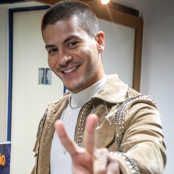 Arthur Aguiar encerrou contrato com a Globo após vencer 'BBB 22'