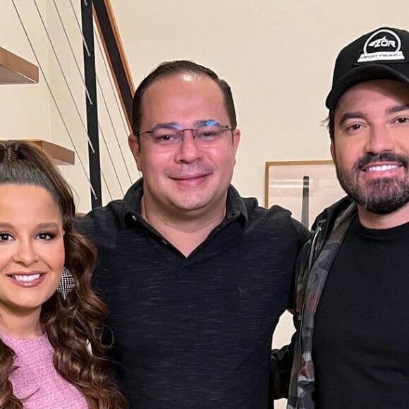 Maiara e Fernando Zor se encontraram com o Padre Luiz Henrique. O religioso publicou foto do encontro nas redes