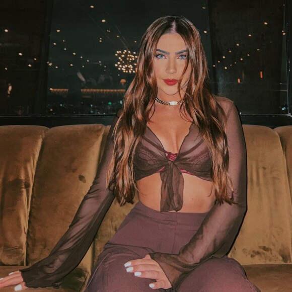 Jade Picon estaria com tudo pronto para encarnar o papel de uma influenciadora na novela 'Travessia'