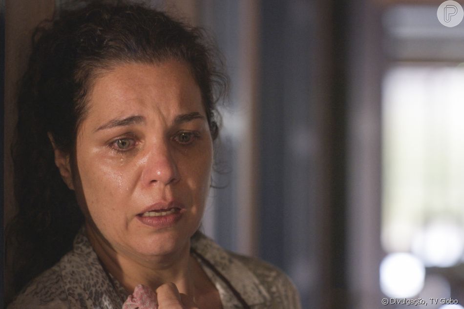 Maria Bruaca (Isabel Teixeira) deixa evidente ao marido saber que ele tem outra família no capítulo de segunda-feira 23 de março de 2022 da novela 'Pantanal'