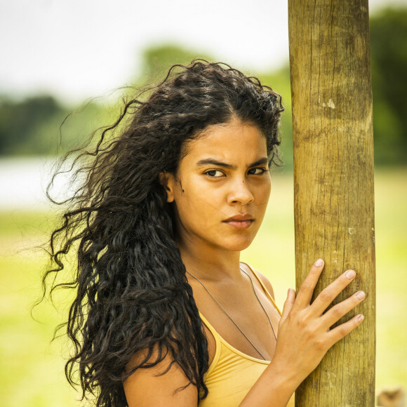 Muda (Bella Campos) não desperta segurança em Filó (Dira Paes) no capítulo de sábado 28 de maio de 2022 da novela 'Pantanal'
 
