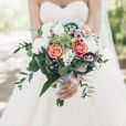 O buquê da noiva precisa, acima de tudo, combinar com a personalidade dela: rosas são flores clássicas queridinhas de mulheres mais românticas