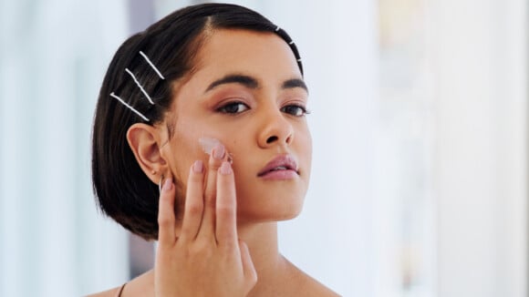 Cuidados com a pele no Outono-Inverno: expert dá dicas para combater envelhecimento, acnes e manchas