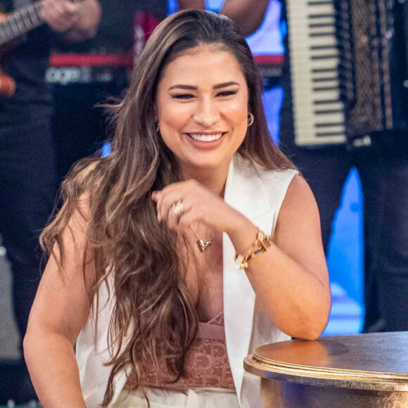 Simone Mendes falou sobre os impactos em sua autoestima após emagrecimento