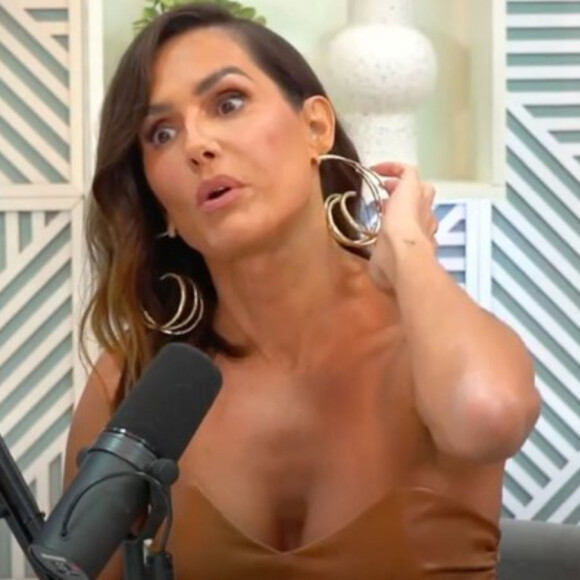 Deborah Secco ficou sem graça ao responder se 'curtia pegar homem casado'