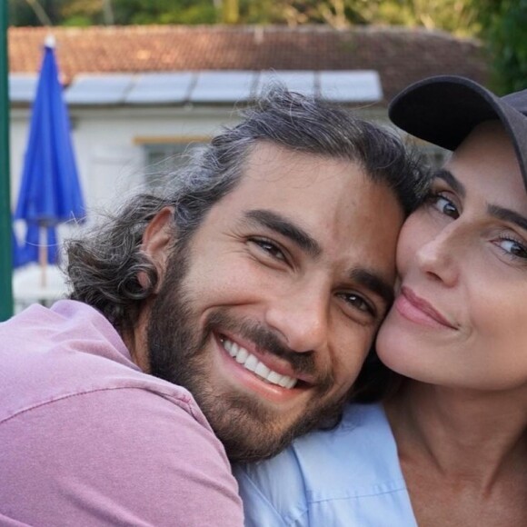 Deborah Secco é casada com o ator Hugo Moura