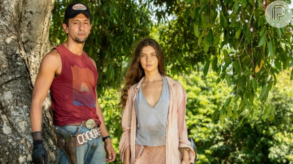 Novela 'Pantanal': Zé Lucas (Irandhir Santos) baixará as defesas de Juma (Alanis Guillen) após se declarar