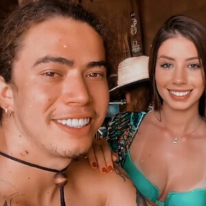 Whindersson Nunes e Maria Lina não gostaram de ter a viagem exposta: 'Desconfortável e invasivo', reclamou ela