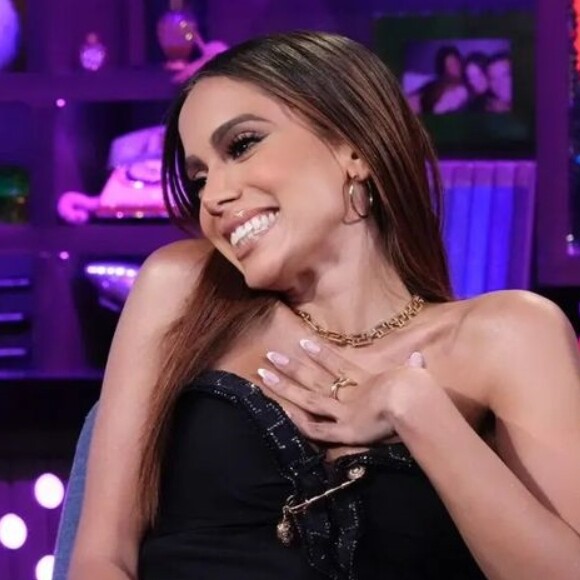 Anitta se declara ao novo namorado em data especial, em  12 de junho de 2022