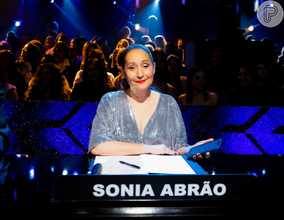 Sonia Abrão não gostou do fato de Anitta ter vencido o prêmio de Cantora do Ano do Troféu Imprensa