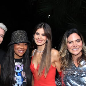 Camila Queiroz celebrou o aniversário de 29 anos com festa no Rio de Janeiro