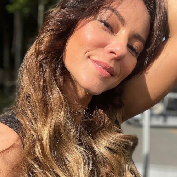 Paolla Oliveira surpreendeu os seguidores ao mostrar detalhes de um treino intenso