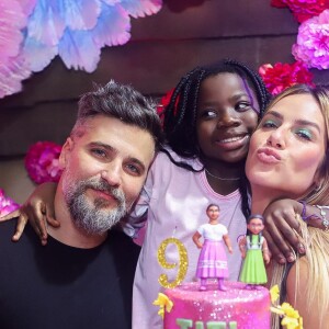 Festa do pijama de Titi também contou com um spa day