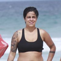 Thammy Miranda comemora poder ir à praia sem top: 'Era o meu objetivo'