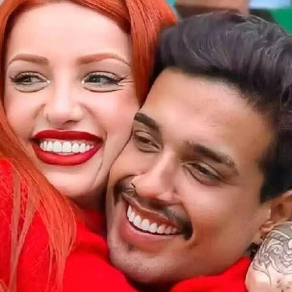 Lucas Selfie pergunta se Brenda e Matheus aceitariam entrar para o elenco de A Fazenda